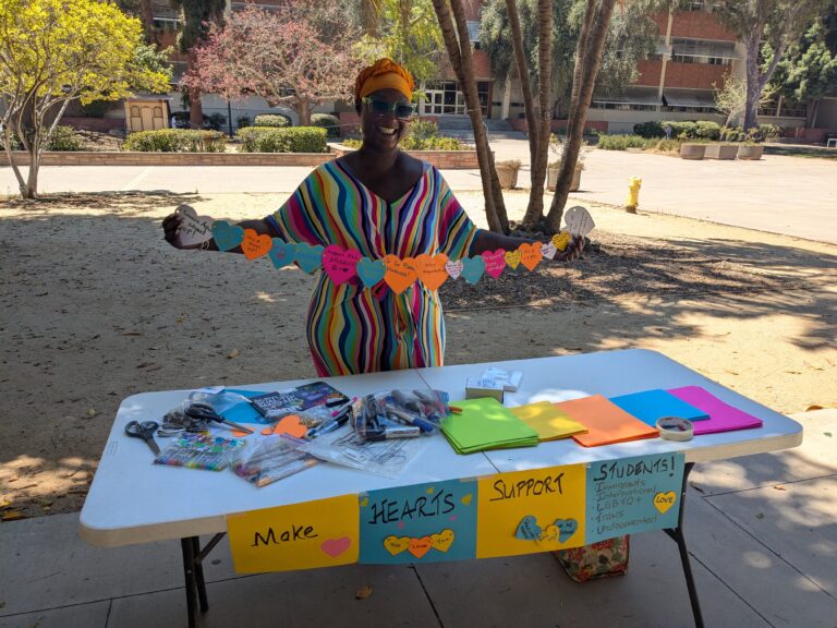 Help build our Chain of Hearts every Thursday at 1pm in the Court of Sciences.